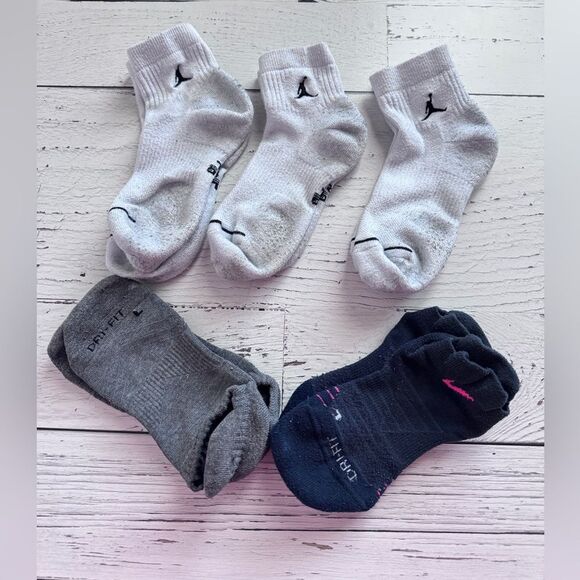 Jordon & Nike - 5 pairs of Socks - Picture 1 of 2